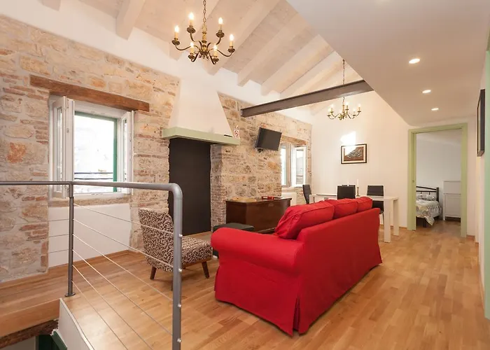 Amare Апартаменты Ровинь